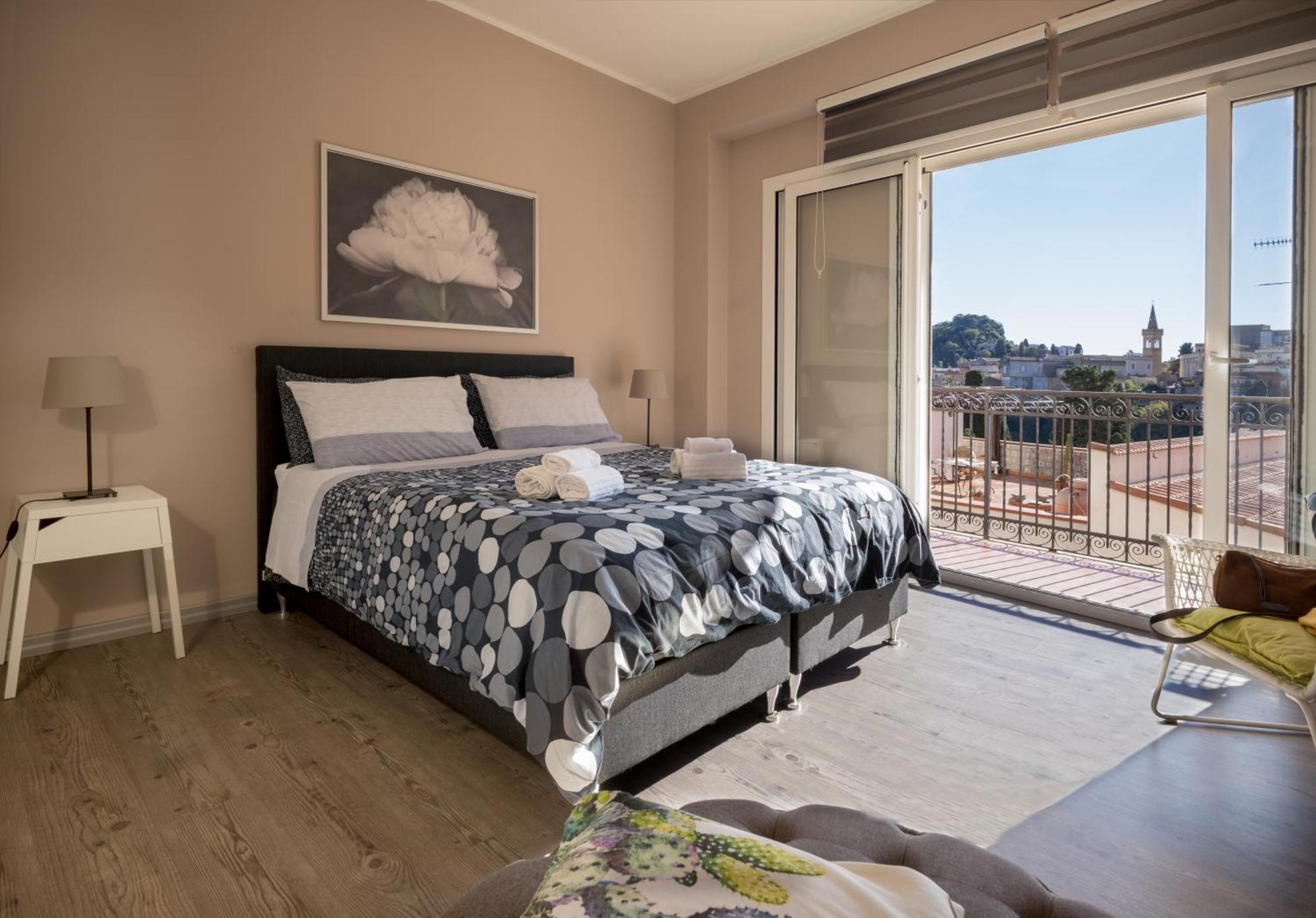Casa Del Presidente Apartment Таормина Екстериор снимка